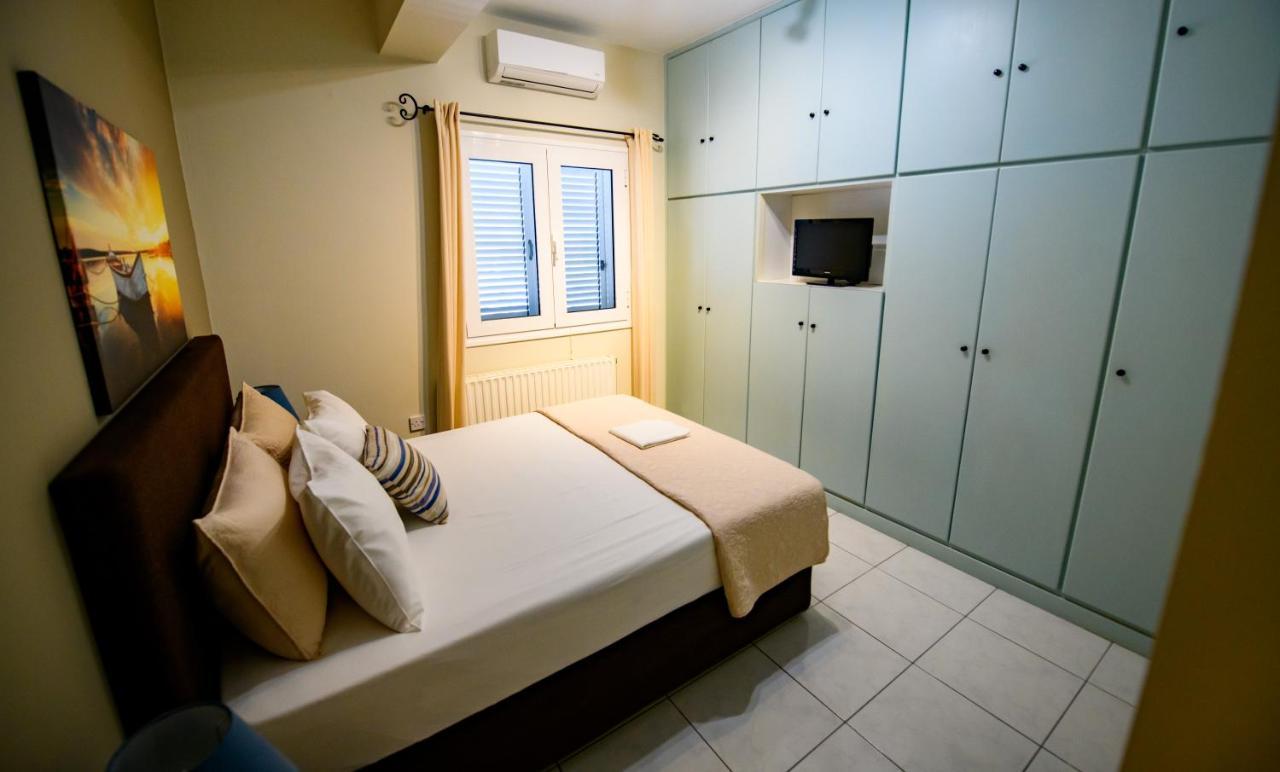 Pessada Bay Studios And Apartments Pesádha Esterno foto