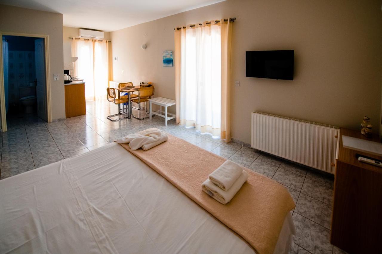 Pessada Bay Studios And Apartments Pesádha Esterno foto