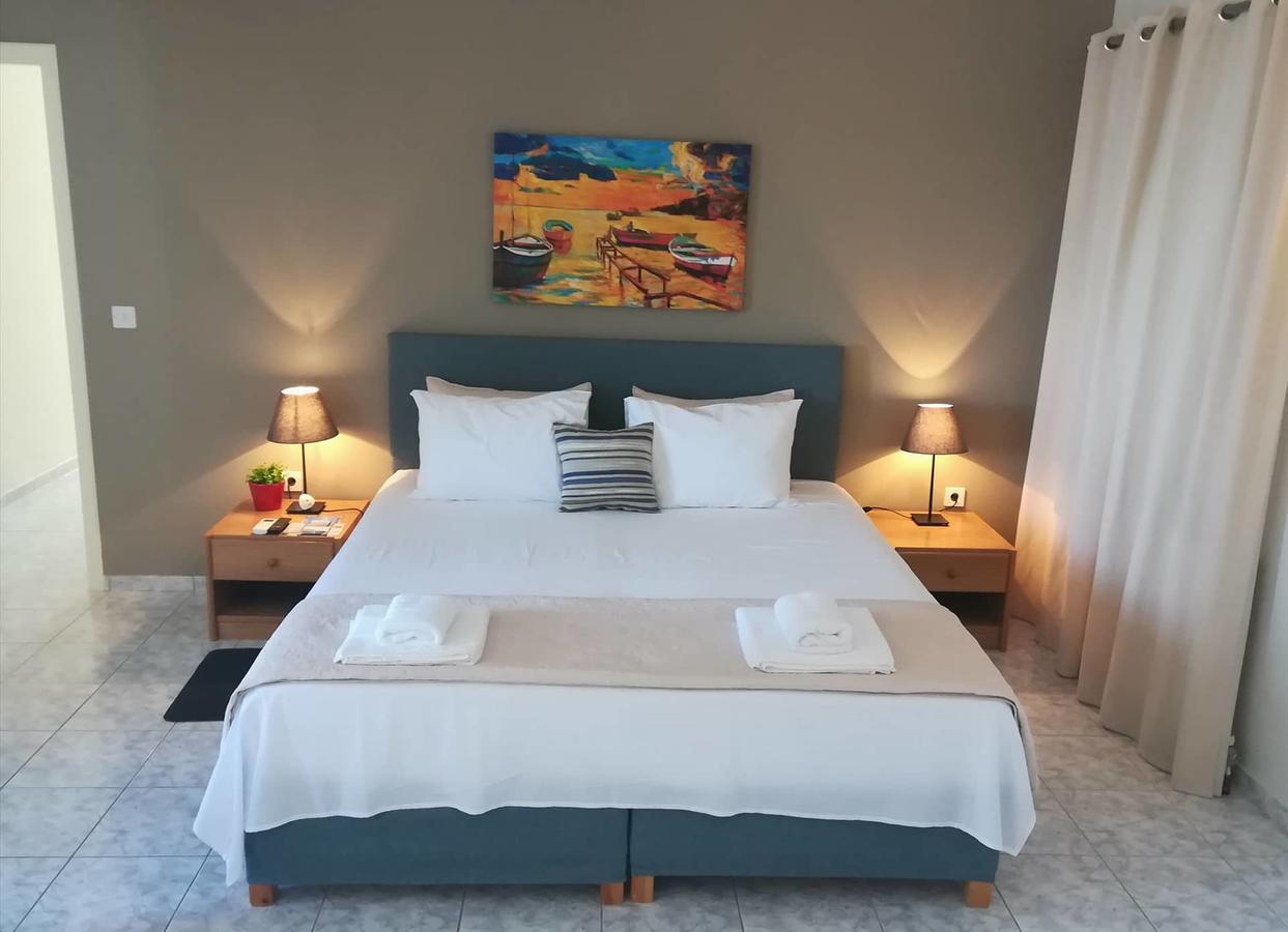 Pessada Bay Studios And Apartments Pesádha Esterno foto