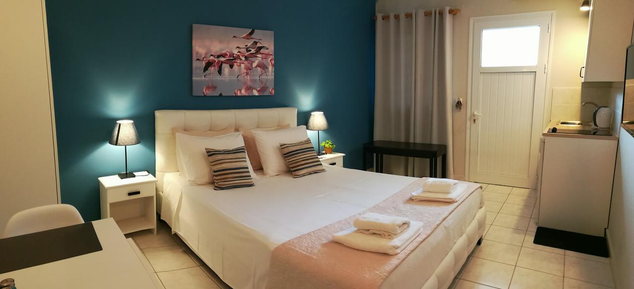 Pessada Bay Studios And Apartments Pesádha Esterno foto