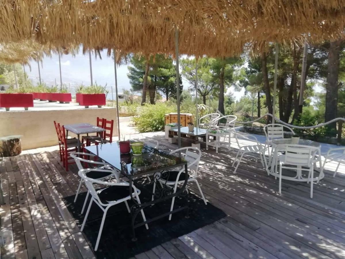 Pessada Bay Studios And Apartments Pesádha Esterno foto